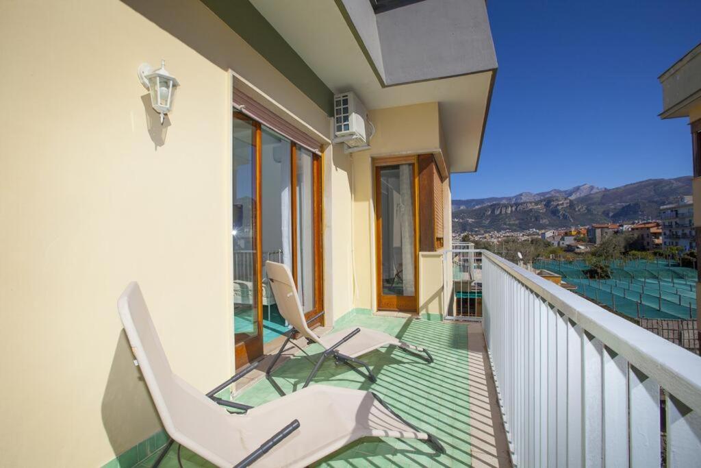 索伦托Super Attico Vista Mare Con Piscina公寓 外观 照片