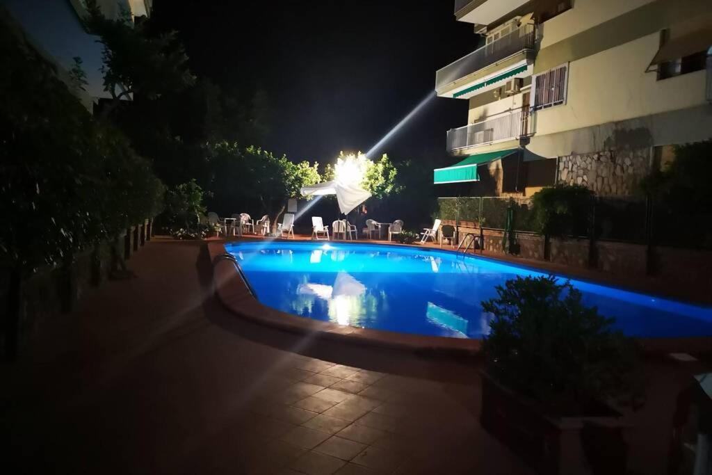 索伦托Super Attico Vista Mare Con Piscina公寓 外观 照片