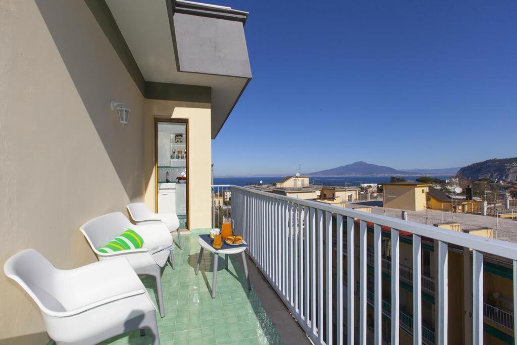 索伦托Super Attico Vista Mare Con Piscina公寓 外观 照片