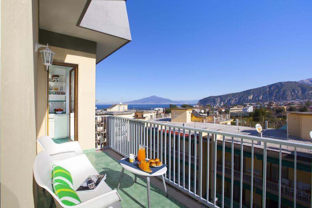 索伦托Super Attico Vista Mare Con Piscina公寓 外观 照片