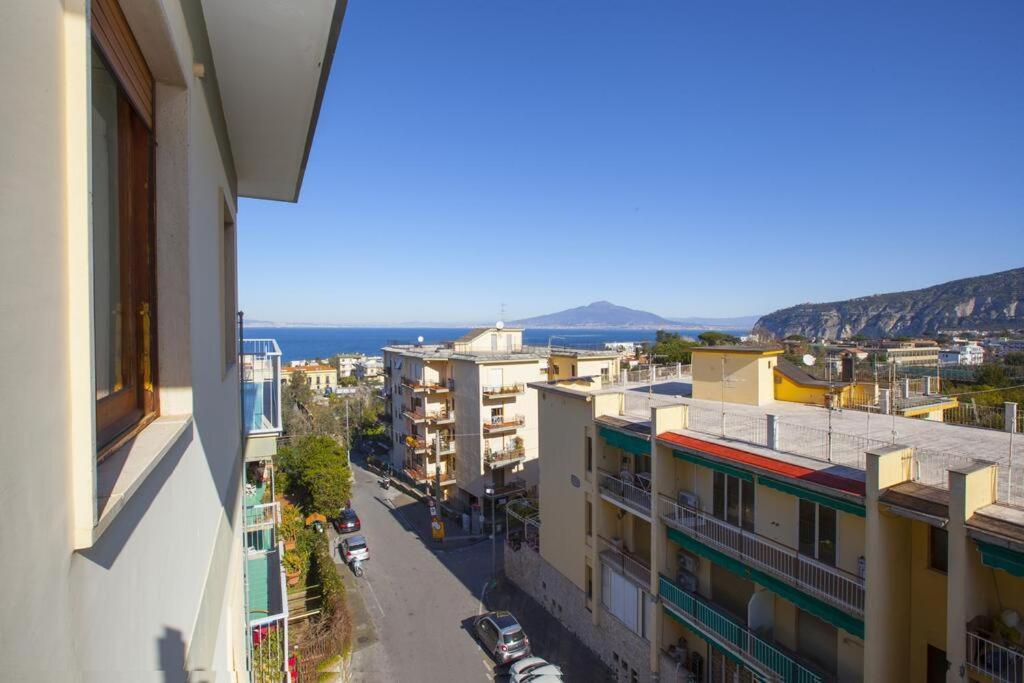 索伦托Super Attico Vista Mare Con Piscina公寓 外观 照片